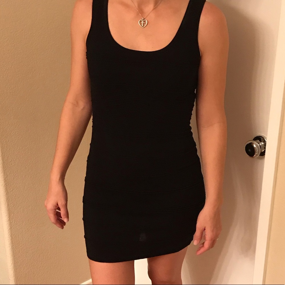 Divided Simple Knit Dress